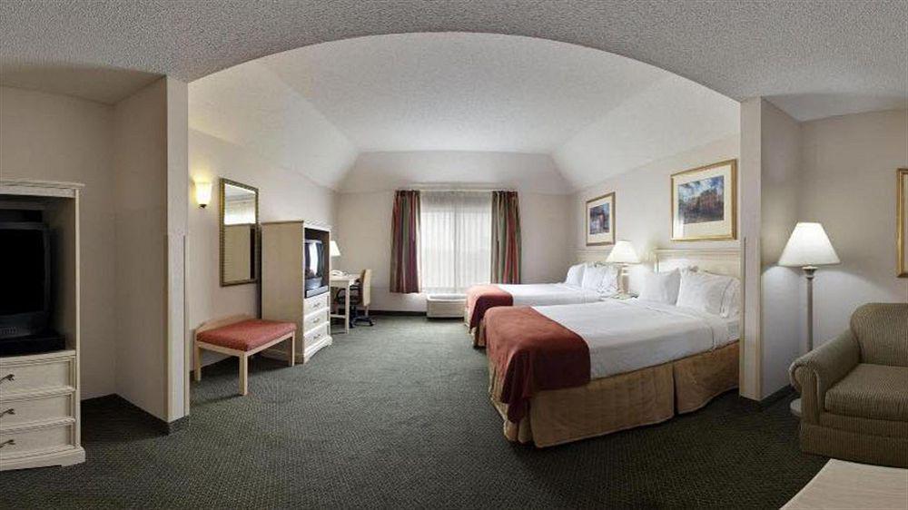 Holiday Inn Express Fremont By Ihg Exterior foto